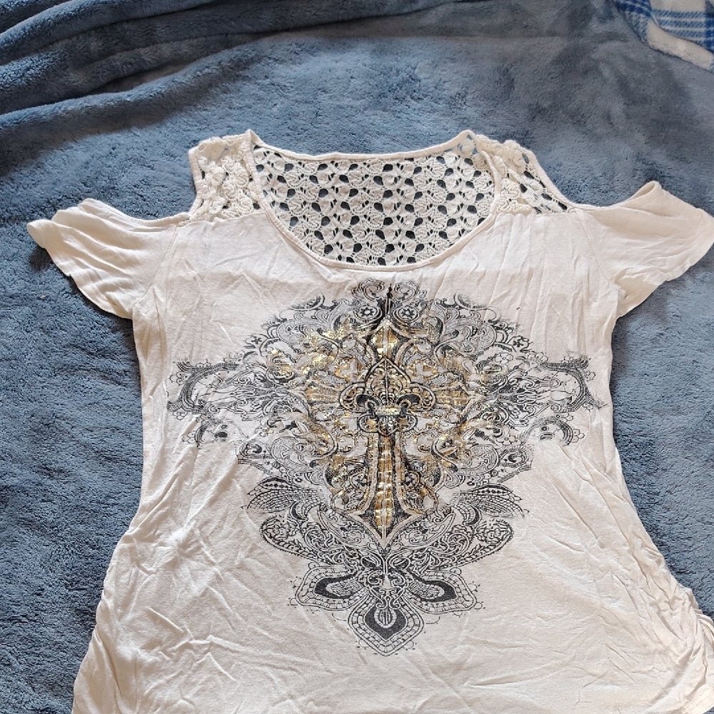 Love By Design Cream Cut Out Graphic Blouse